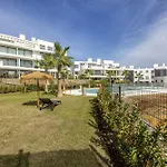 Vivi Homes - Lady Pool, Garden, Patio & Beach