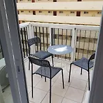 Diamond Room Center 1