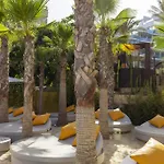 Elegant Luxury Suite With Terrace In Higueron