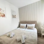 Modern Penthouse - City Centrum - Beach 100 M