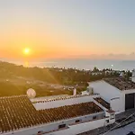 7 Bedroom Beautiful Home In Las Lagunas De Mijas