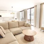 Mara\'S Apartments Higueron West - Garden Suite - Like A House