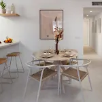 Modern Apartment 300M From Beach