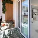 Modern Apartment 300M From Beach