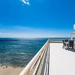 Impresionante Atico En Primera Linea De Playa