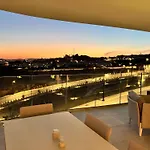 Panoramica Views Superb Luxury Apartment