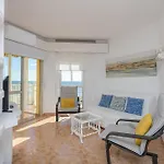 Great Location And Frontal Sea View Fuengirola
