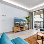 Vivi Homes - Amber