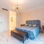 Urbanliving Villa Teresa