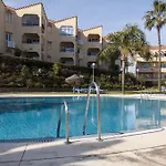 Marina Del Sol Apartment By Rafleys