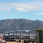 Apartamento Junto Al Puerto De Fuengirola