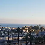 Seafront luxury studio in Las Palmeras hotel