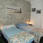 Apartamento Con Piscina A 150 Metros Playa Netflix P Video Aire Acondicionado Calefaccion Toallas Y Sillas Playa Sombrilla 2 Terrazas Una Sobre Piscina Centro Ciudad 1 Smart Tv Por Habitacion