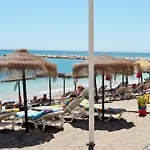 Luxury Penthouse, Sea Views, 50M From The Beach!