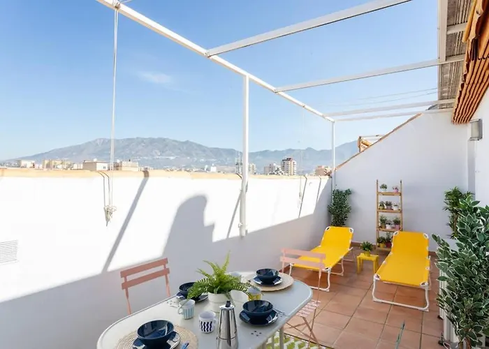 Maravilloso ático; Sol y Playa en Fuengirola Centro. A estrenar y con parking gratis.