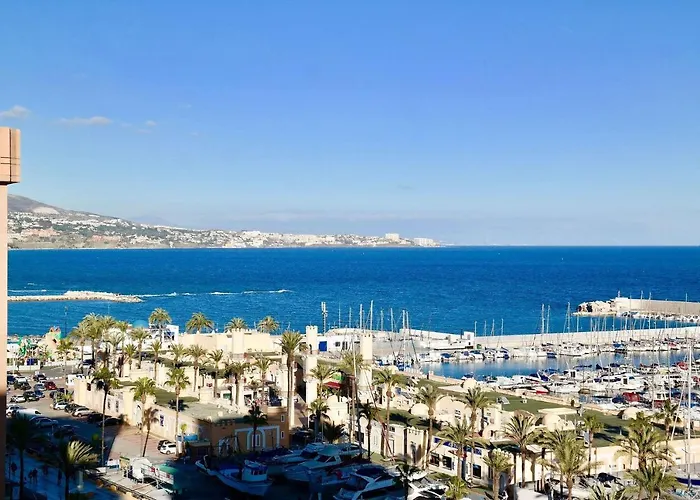 City Centre Vacation ! With Sea And Mountain Views In The Heart Of Fuengirola