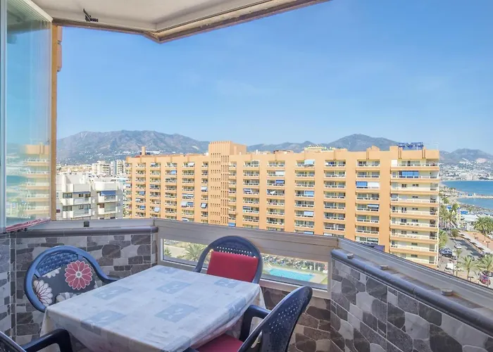 Stunning Marina View Apartment