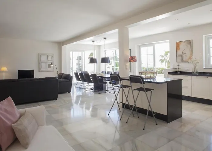 Fantastic Renovated Villa Annex