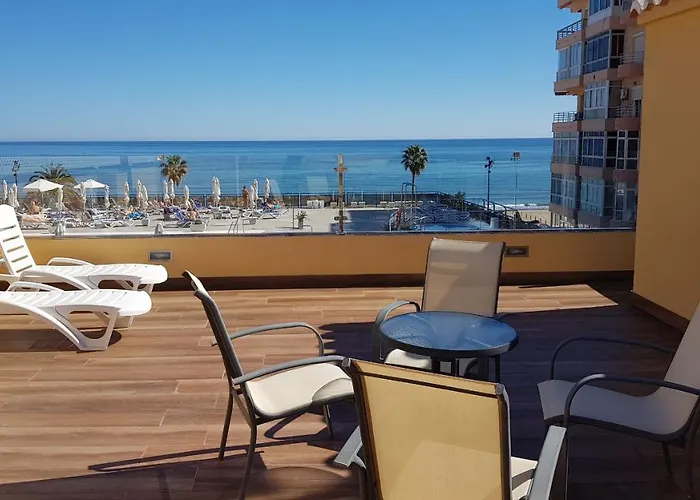 Penthouse Sea Views + Private Solarium