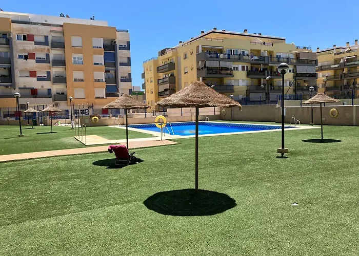 Apartamento En Fuengirola Con Piscina Y Parking