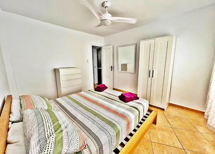 Luminoso Y Amplio Apartamento Al Lado Del Mar