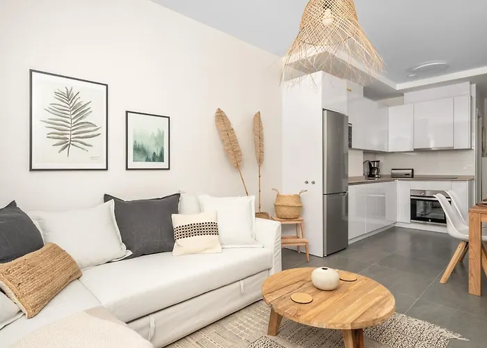 Central Family Accomodation In Fuengirola By Costarentals - Ref 111
