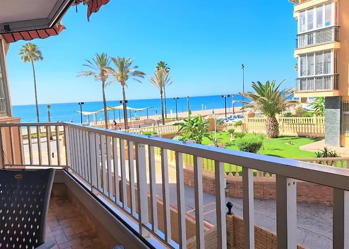 Fuengirola Costa, Paseo Maritimo. #Walker