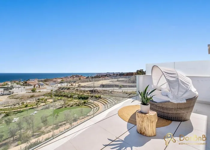 Atico De Lujo Con Jacuzzi En Higueron West