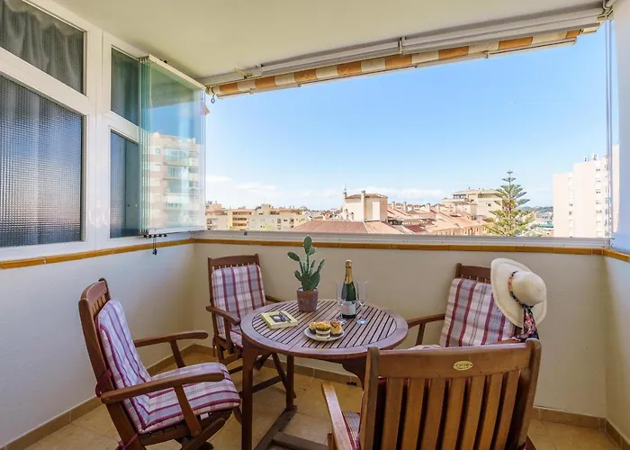 La Paloma With Pool - Happy Rentals