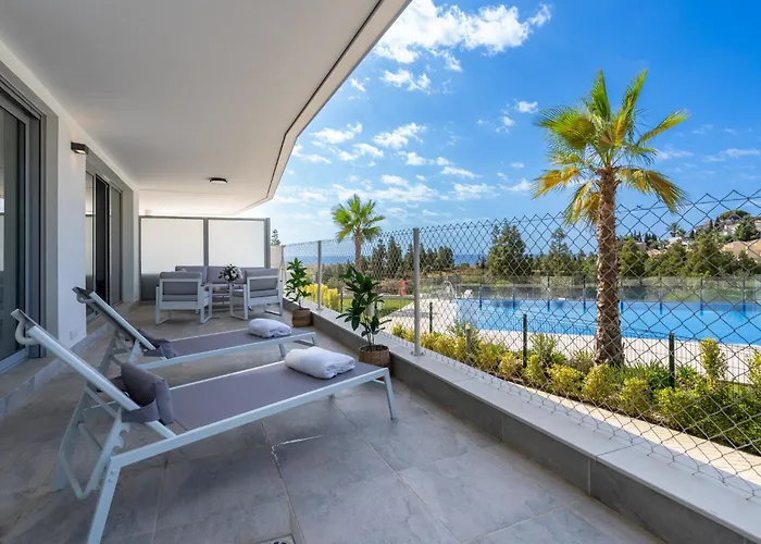 Modern Apartment With Sea And Poolview