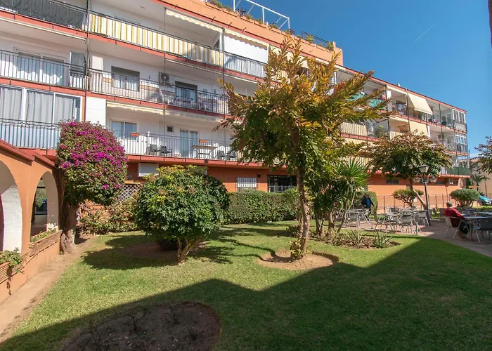 Cambural Beach Apartment - Happy Rentals