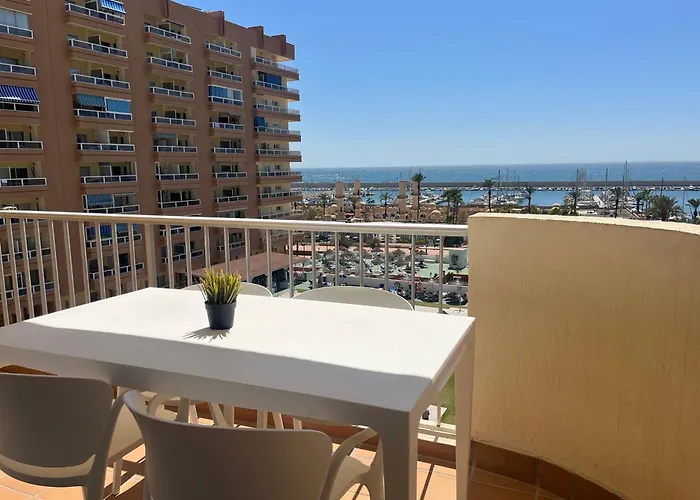 Sur Suites La Marina