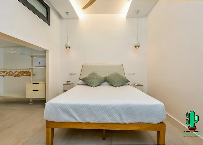 Casa Lola Fuengirola Centro