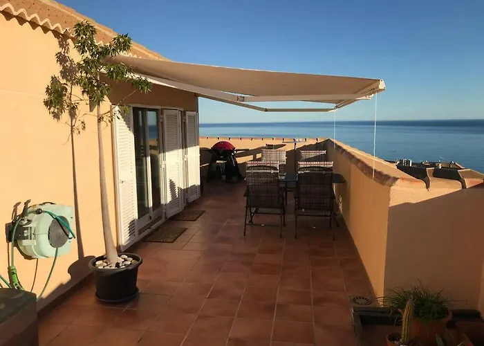 Carvajal, 2-Bedroom Sea View Penthouse Apt