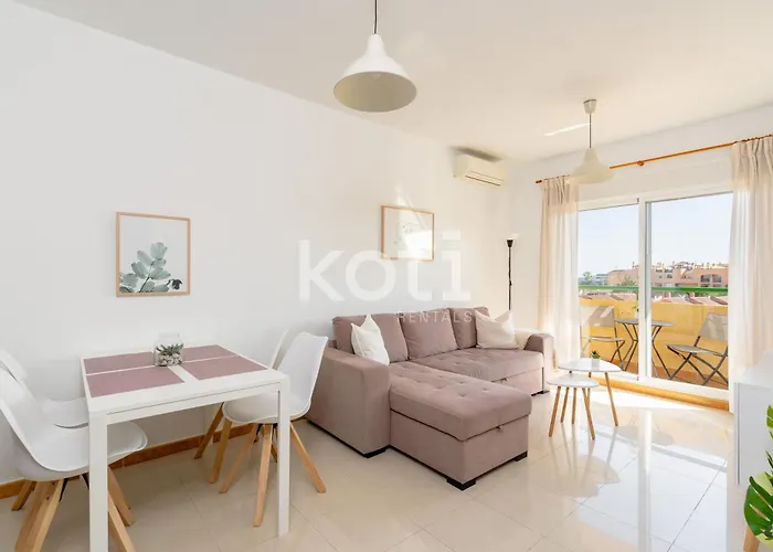 Koti Rentals - Nenufar