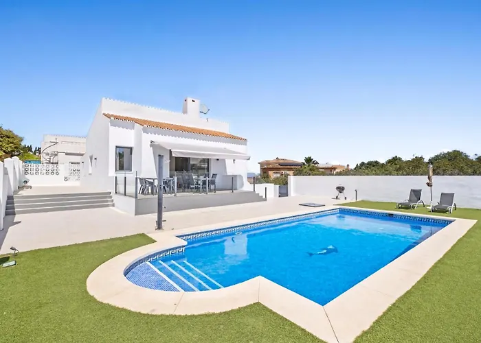 Amazing Villa In El Faro