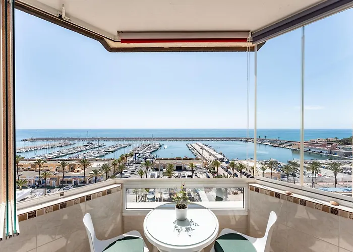 Stunning Marina View Apartment