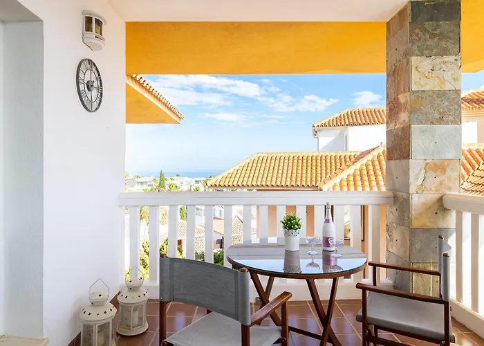 Cozy 2 Bedrooms Holiday Home In El Higueron