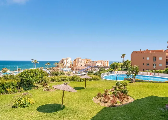 2 Bedroom Nice Apartment In Fuengirola