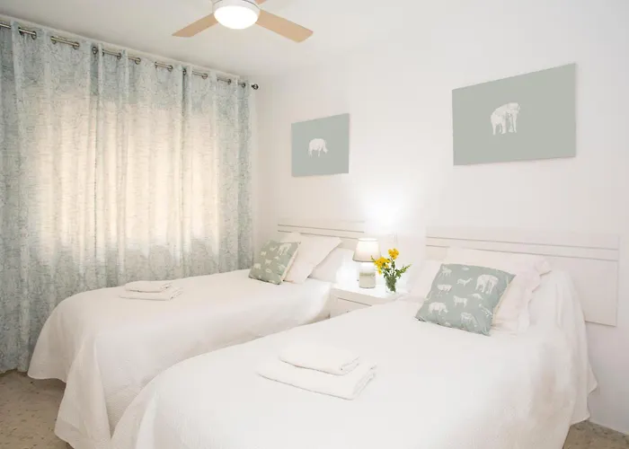Escapada De Ensueno - Puerto Deportivo Fuengirola