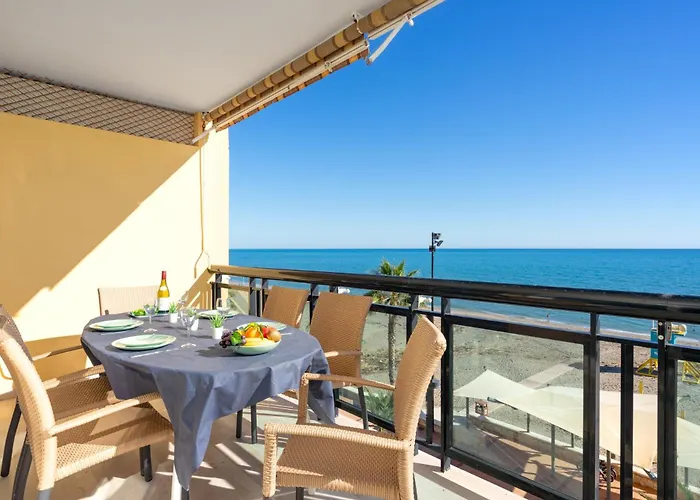 3 Bedroom, Sea Front & Sea View, Plunge Pool
