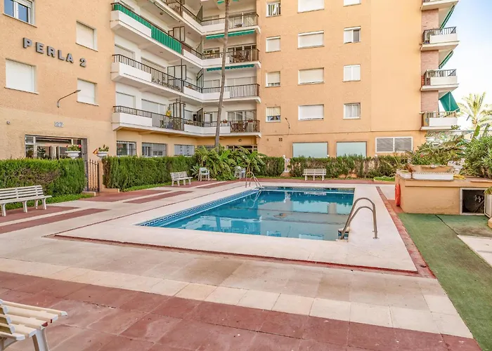 Beautiful Apartment In Fuengirola