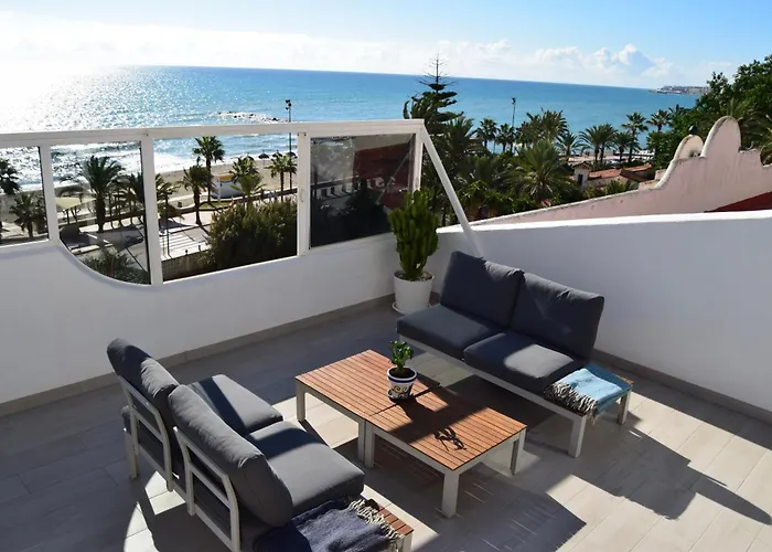 Beachfront Heaven Apartment - Carvajal Beach