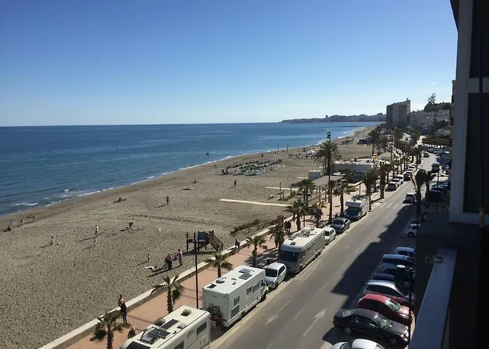 Beachfront, Two Bed- & Bathrooms, Private Parking