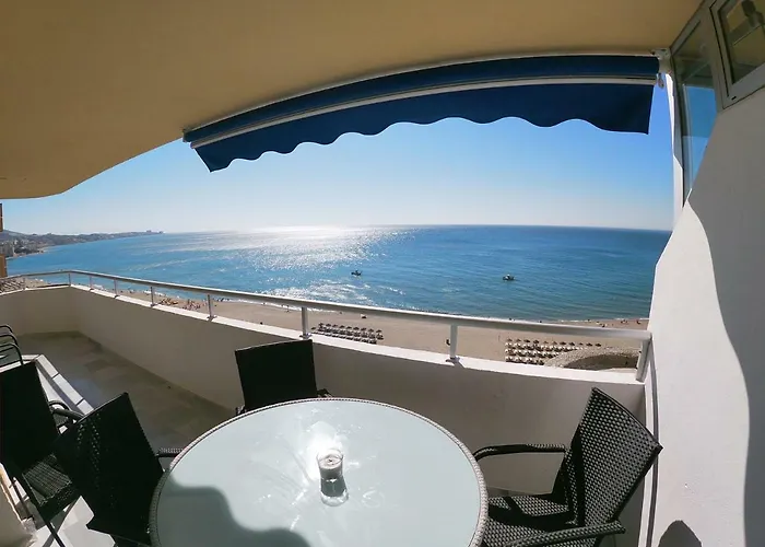 Beach Front Penthouse - Fuengirola