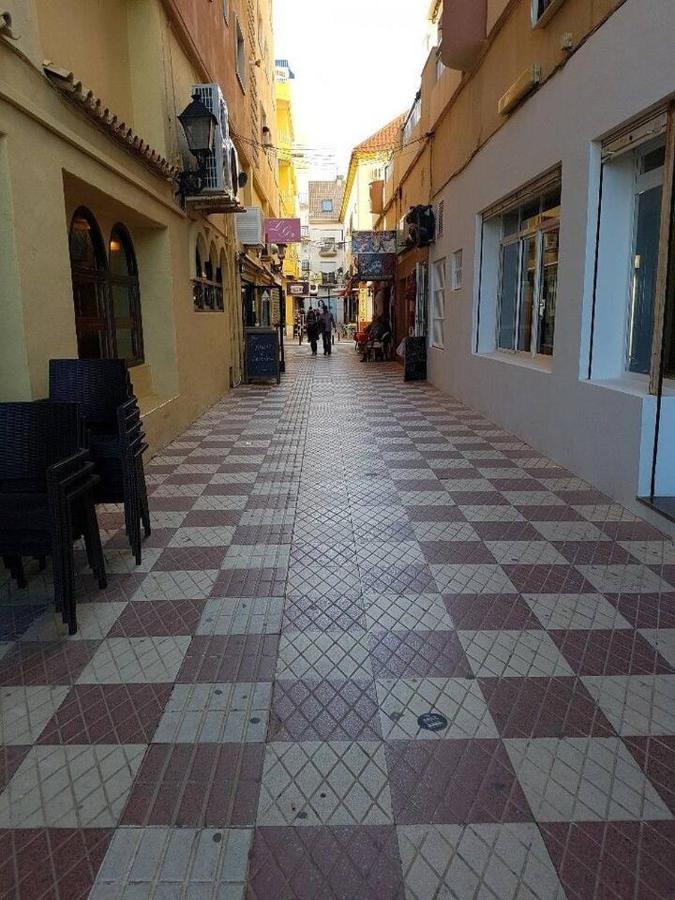 Fuengirola, Boliches - Right On The Beach. * Fuengirola