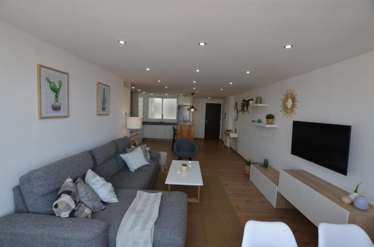 Piso En Boliches Con Vistazas 2 Appartement *