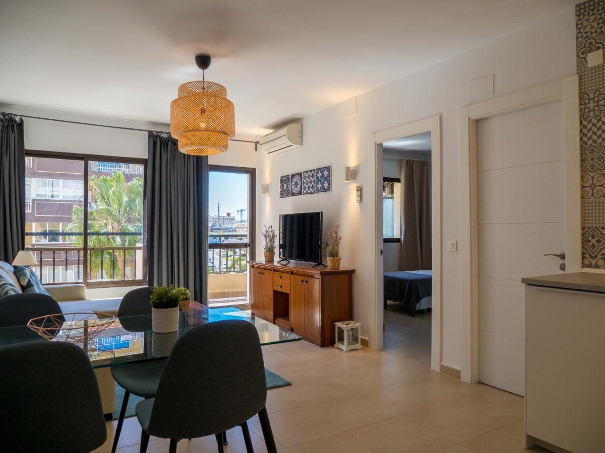 Estupendo Piso En Primera Linea De Playa; Ronda Iv * Fuengirola