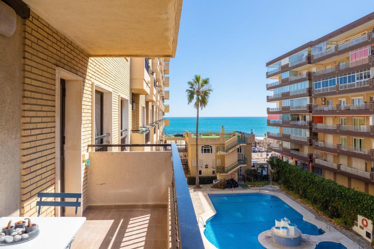 Estupendo Piso En Primera Linea De Playa; Ronda Iv Huoneisto