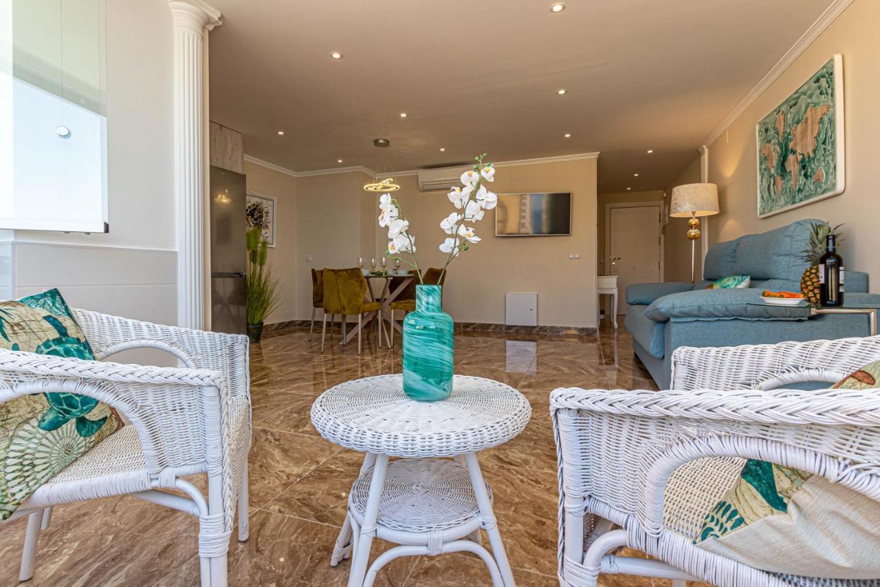 Huoneisto Costa Paradise - Beachfront *